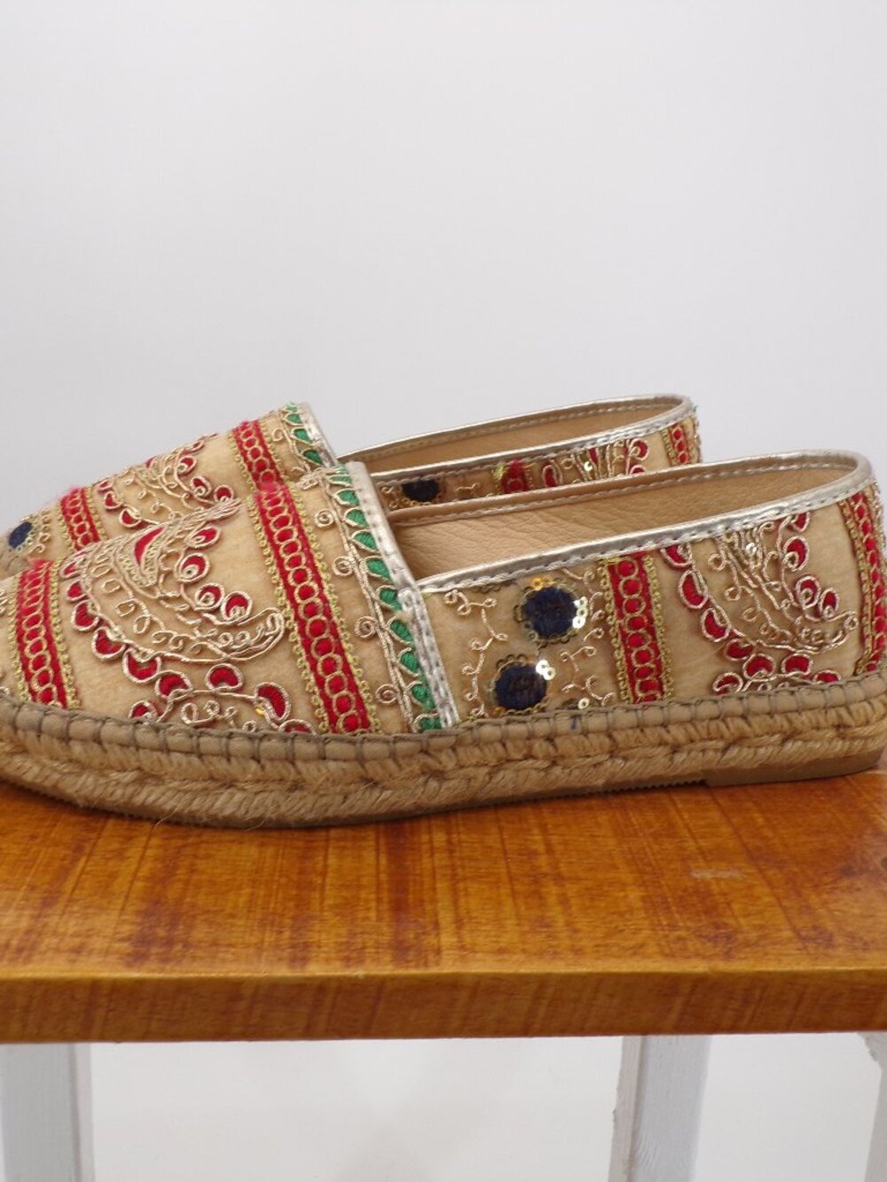 Macarena Espadrilles Women's US 8 - 8.5 Flat Slip On Colorful Fabric and Detail - Picture 3 of 12